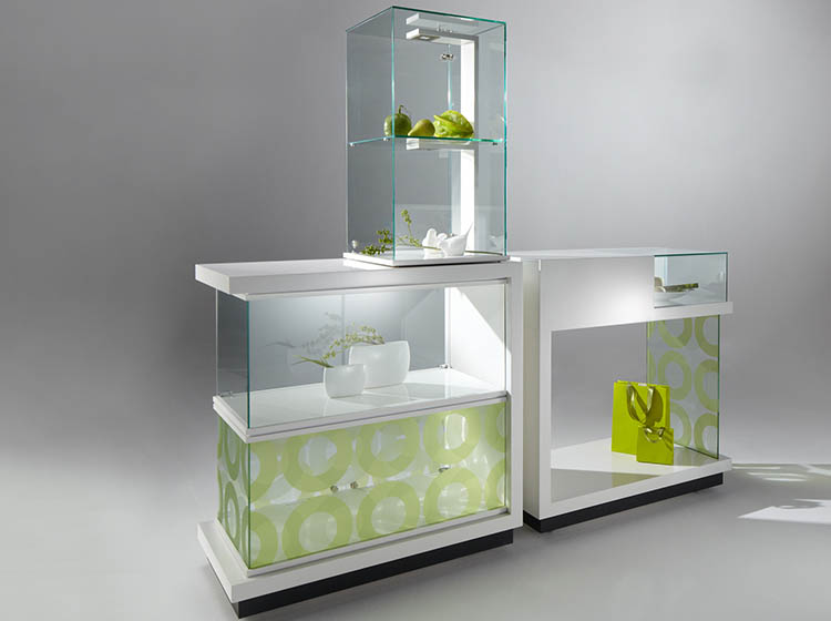 Vitrines en verre a bijoux pour Mon Decor