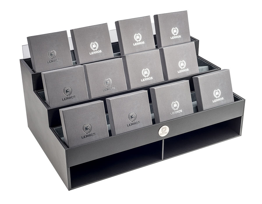 Table displays for merchandise presentation